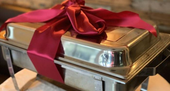 Jakob´s Familienbuffet´s Tisch & ToGo